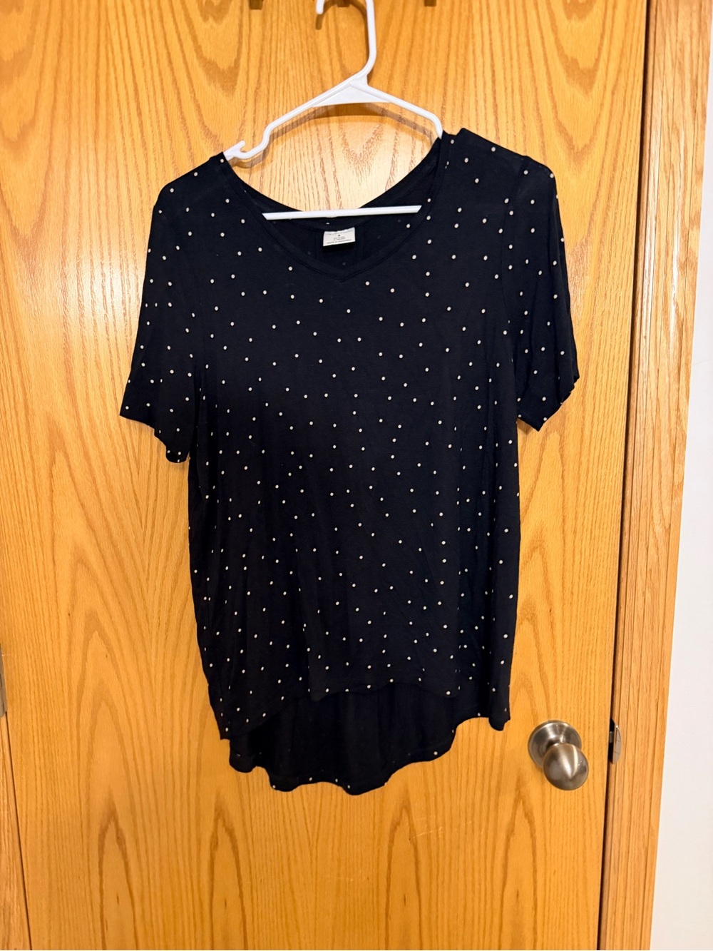 Cielo Black Short-Sleeve Tee with Dot Print